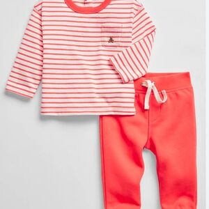 Baby gap outfit